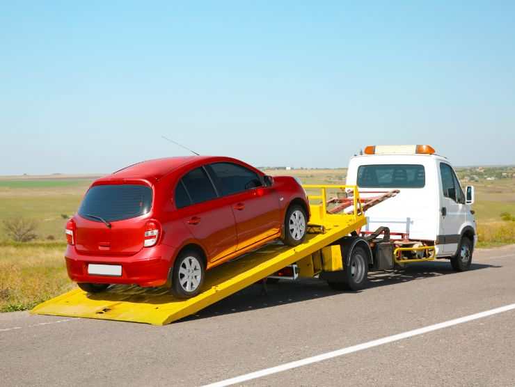 auto su carroattrezzi 