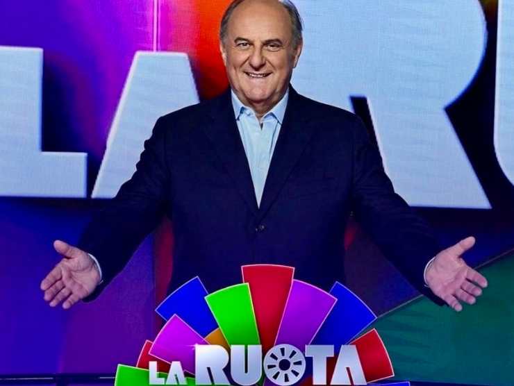 gerry scotti a la ruota della fortuna