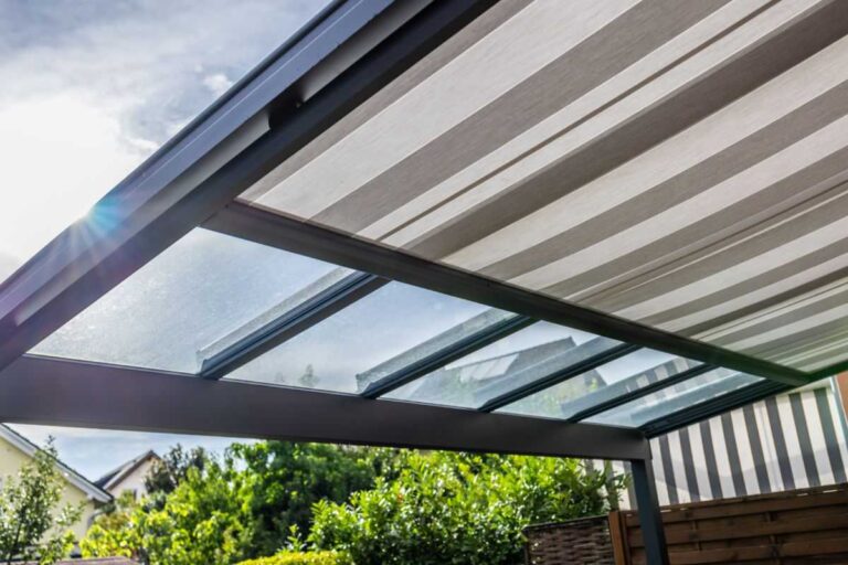 tenda da sole sul terrazzo